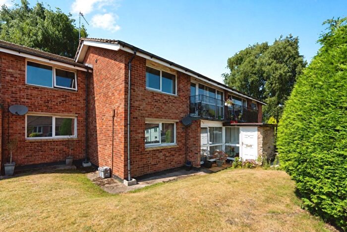 2 Bedroom Flat For Sale In Bellamy Farm Road, Shirley, Solihull, West Midlands, B90