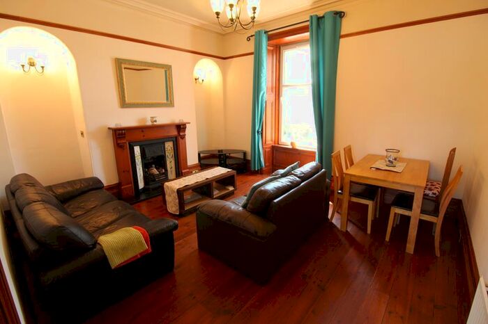 2 Bedroom Flat To Rent In Watson Street, First Floor, AB25