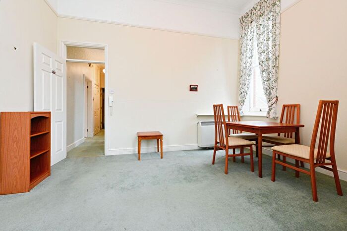 2 Bedroom Flat For Sale In Valentine Court, Hunstanton, Norfolk, PE36