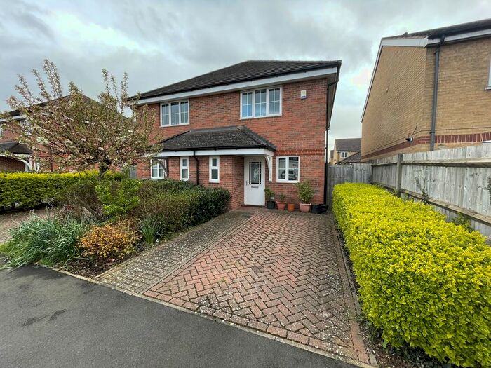 2 Bedroom Semi-Detached House To Rent In Station Crescent, Ashford, TW15