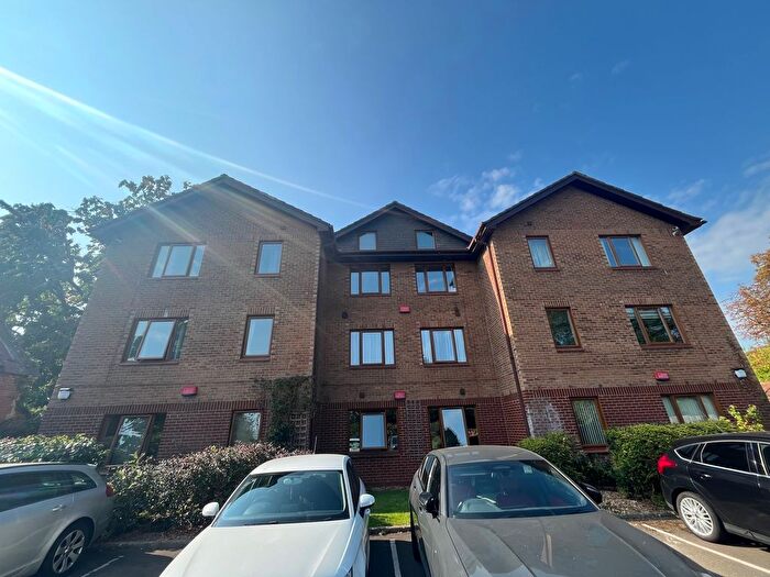 1 Bedroom Flat To Rent In Harlestone Road, Northampton, NN5