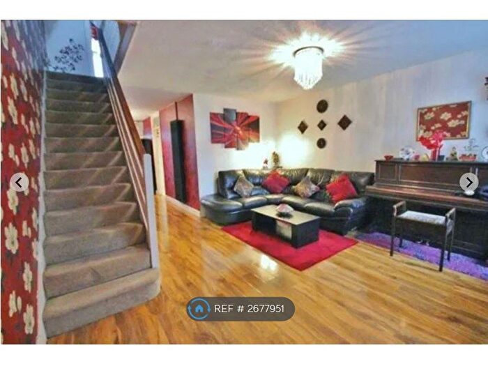 4 Bedroom Terraced House To Rent In St. James Road, Sutton, SM1