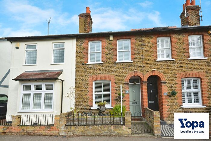 2 Bedroom Terraced House For Sale In Admirals Walk, Hoddesdon, EN11