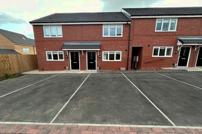 2 Bedroom Semi-Detached House To Rent In Slim Drive, Nottingham, NG4