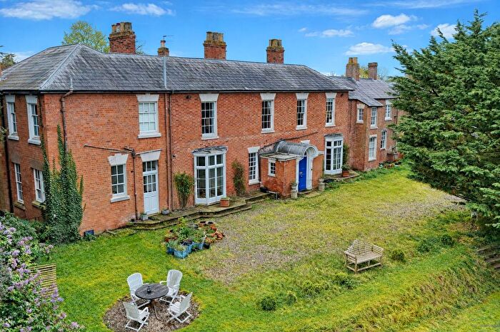 3 Bedroom Property For Sale In Bull Ring Farm Road, Harbury, CV33