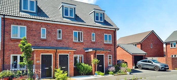 3 Bedroom Property To Rent In Pear Close, Cranbrook, EX5