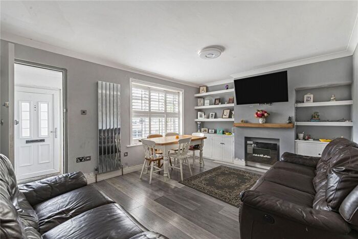 3 Bedroom Terraced House For Sale In Steyning Grove, Chistlehurst, Bromley, London, SE9