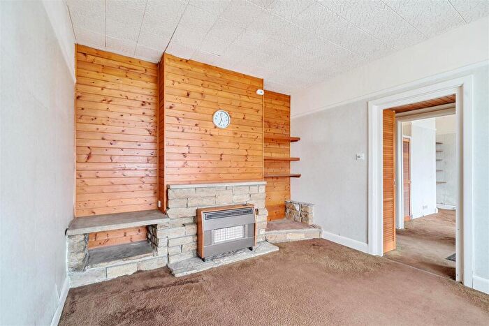 2 Bedroom Bungalow For Sale In Glebe Road, Lytchett Matravers, Poole, BH16