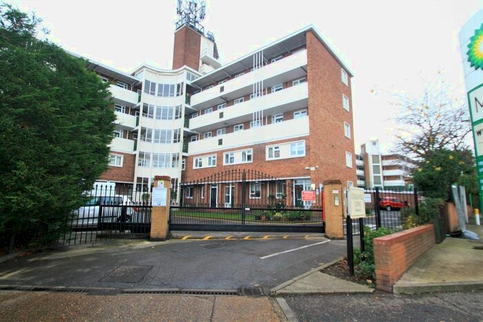2 Bedroom Maisonette To Rent In London Road, Westcliff-On-Sea, SS0