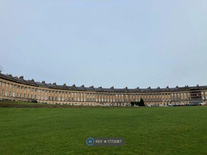 1 Bedroom Flat To Rent In Royal Crescent, Bath, BA1