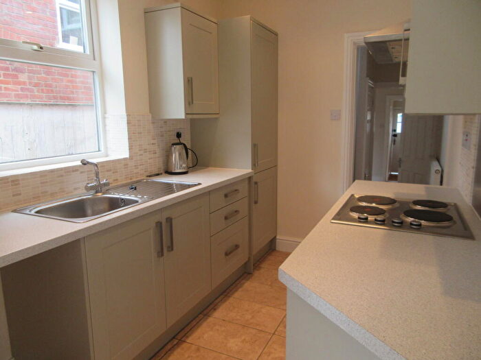 2 Bedroom Terraced House To Rent In Swindon Road, Birmingham, B17