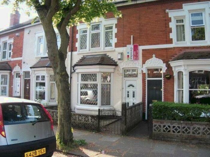 3 Bedroom Terraced House To Rent In First Avenue, Selly Park, Birmingham, B29