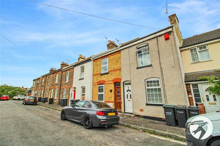 3 Bedroom Terraced House To Rent In Five Ash Road, Gravesend, Kent, DA11