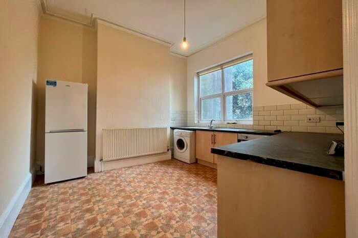 2 Bedroom Maisonette To Rent In St Georges Road, Brighton, BN2