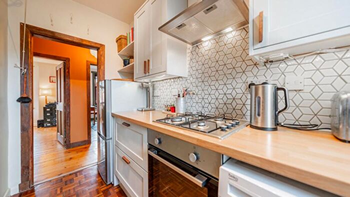 2 Bedroom Flat For Sale In Cartside Street, Flat /, Battlefield, Glasgow, G42