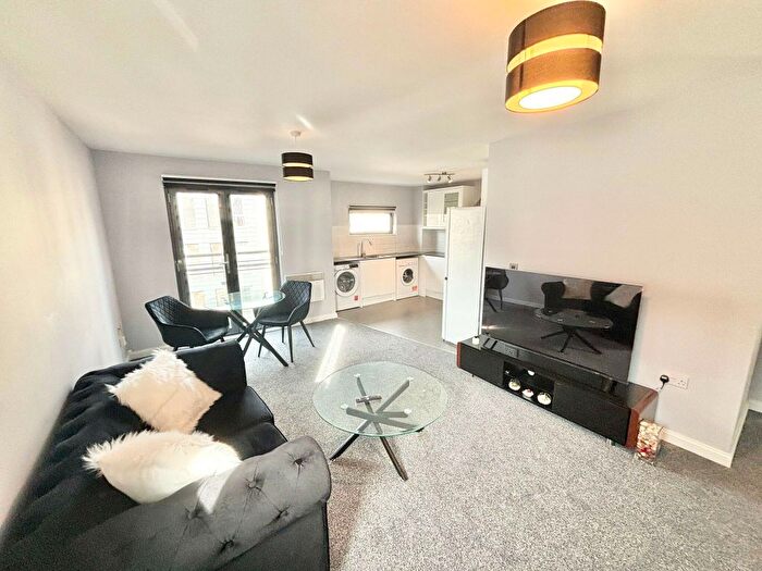 2 Bedroom Flat To Rent In St. Catherines Court, Maritime Quarter, Swansea, SA1