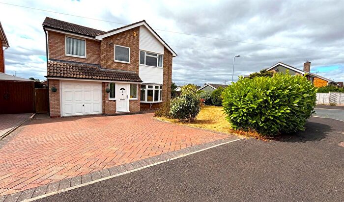 4 Bedroom Detached House For Sale In Willowslea Road, Worcester, WR3