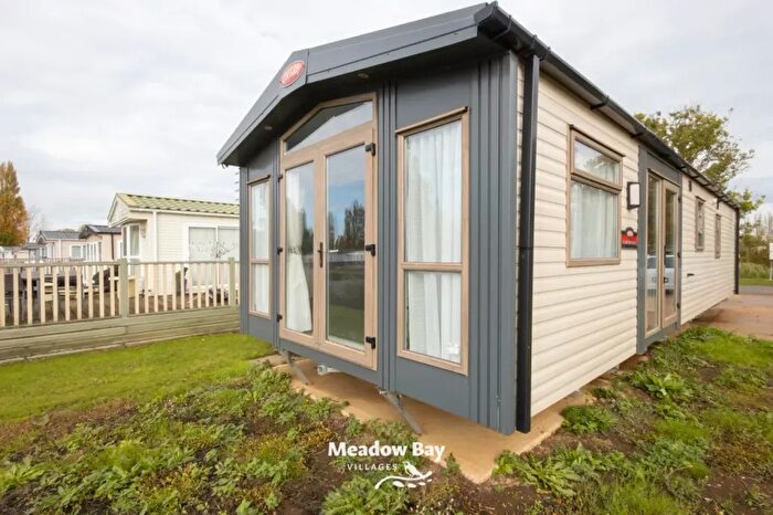 2 Bedroom Park Home For Sale In Crow Lane, Little Billing, Northampton, NN3