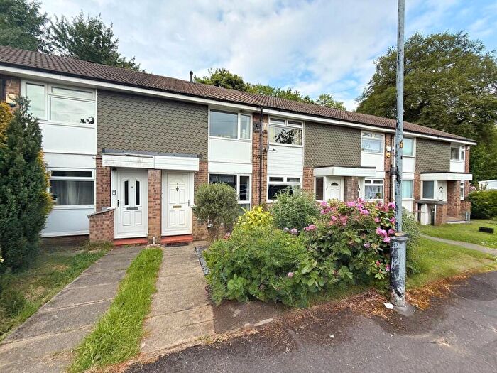 2 Bedroom Terraced House For Sale In Old Well Walk, Sale, M33