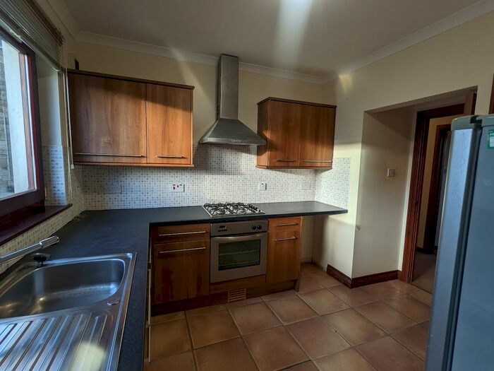 2 Bedroom Flat To Rent In Sidlaw Apartments - Dundonald Street, Dundee, DD3