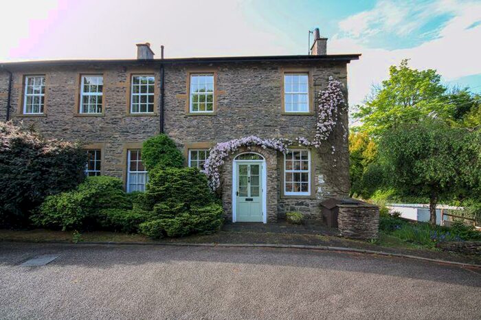 2 Bedroom Cottage For Sale In Loftus Manor, Sedbergh, Cumbria, LA10