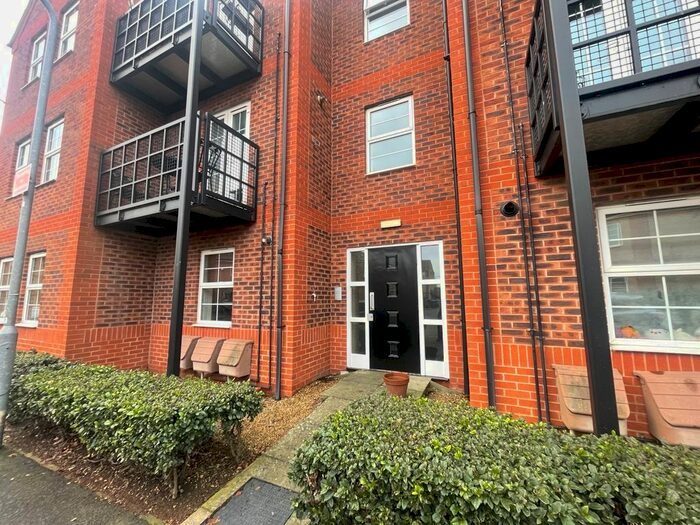 2 Bedroom Flat To Rent In Newport Pagnell Road, Wootton, Northampton, NN4