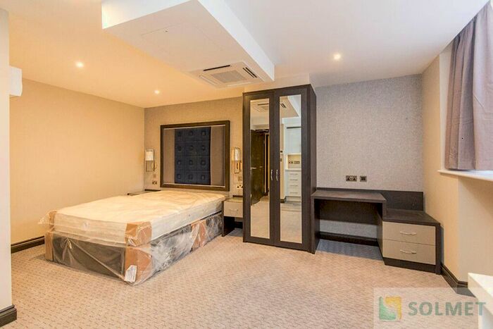 Studio To Rent In Gloucester Terrace, Paddington, London, W2