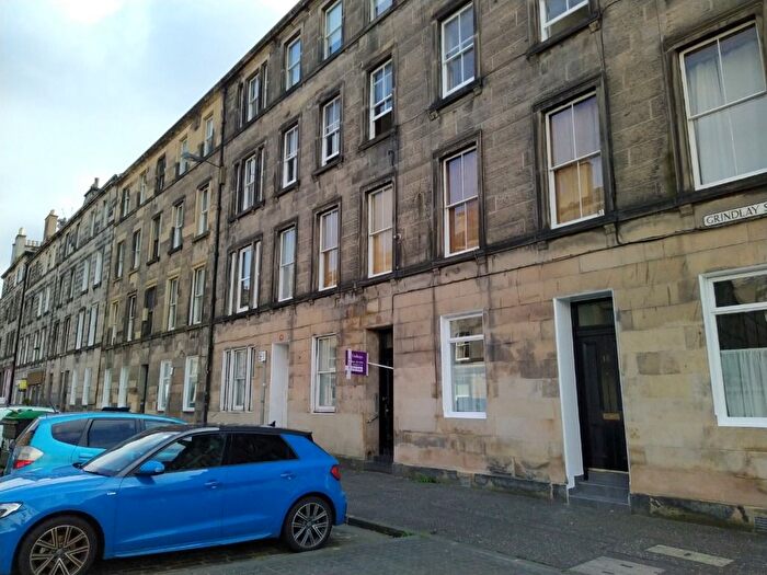 2 Bedroom Flat To Rent In Grindlay Street, Central, Edinburgh, EH3