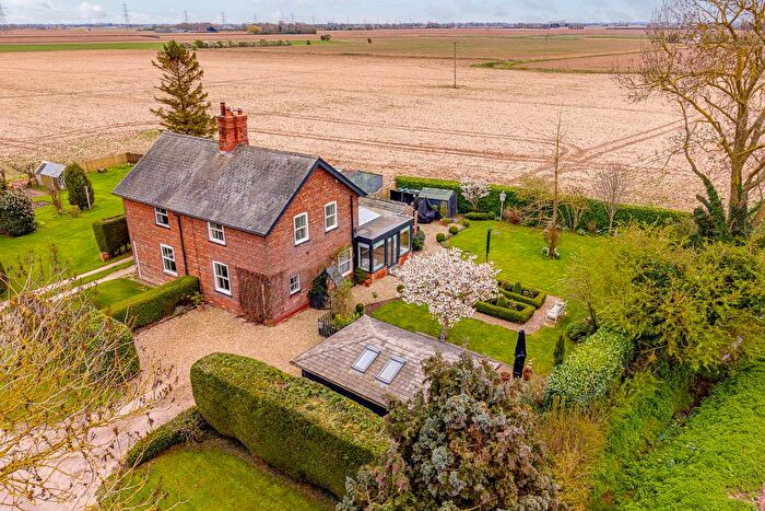 2 Bedroom Semi Detached House For Sale In Caythorpe Road, Donington, PE11