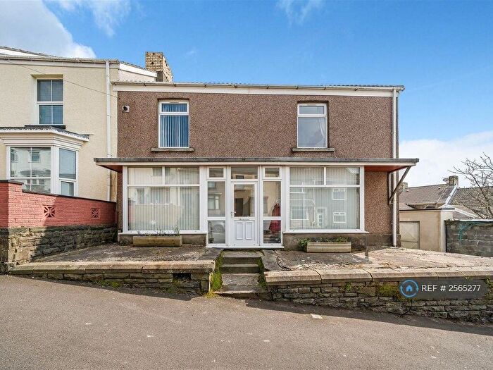 3 Bedroom End Of Terrace House To Rent In Margaret Street, St. Thomas, Swansea, SA1