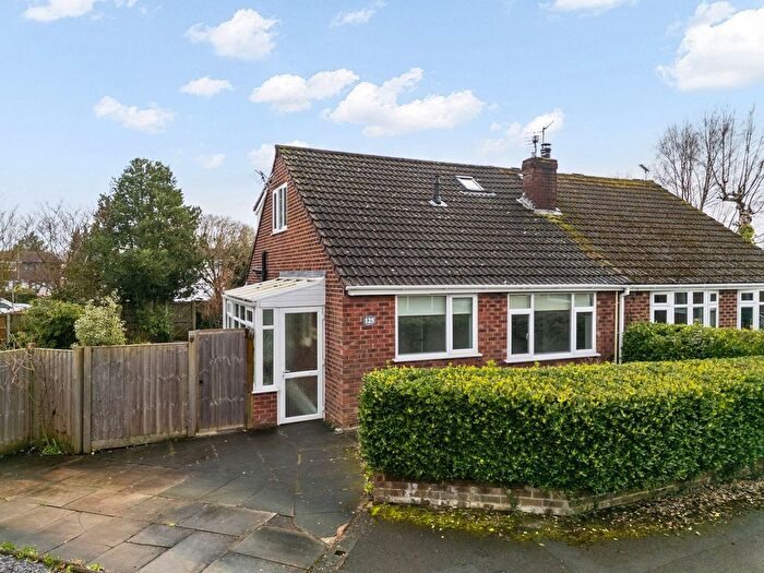 3 Bedroom Semi-Detached House For Sale In Gainsborough Road, Warrington, WA4
