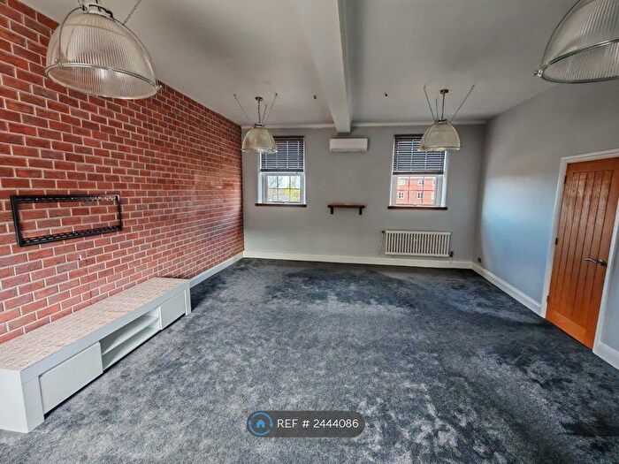 2 Bedroom Flat To Rent In Grafton Street, Northampton, NN1