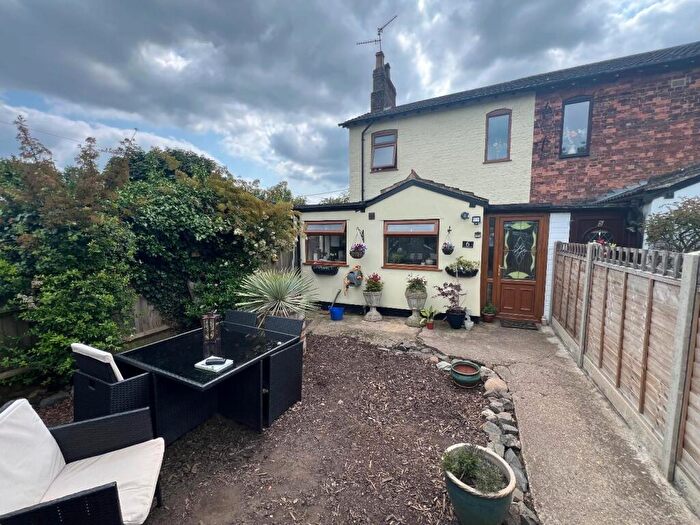 3 Bedroom Terraced House For Sale In Midland Cottages, Rushton, NN14