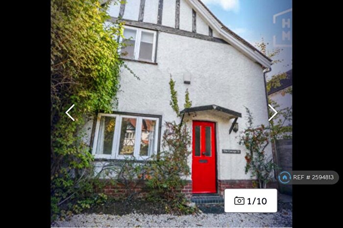 3 Bedroom Detached House To Rent In Plough Lane, Purley, CR8