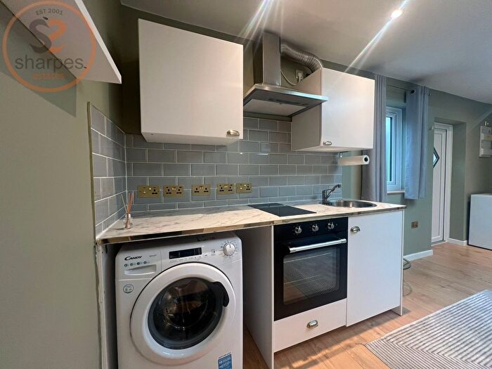 1 Bedroom Studio To Rent In Tamworth Lane, Mitcham, Surrey, CR4