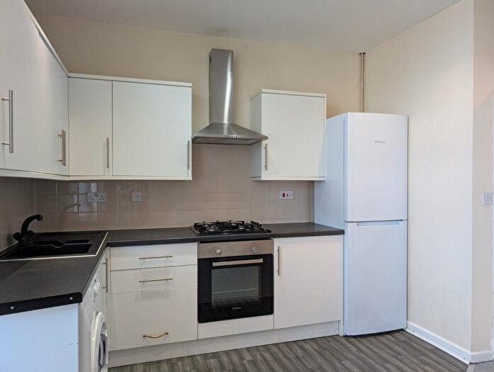 1 Bedroom Terraced House To Rent In Roseburn Street, Edinburgh, Midlothian, EH12