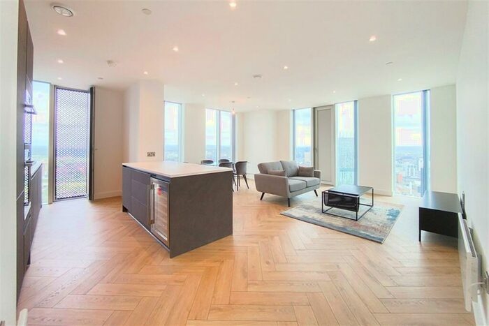 3 Bedroom Apartment To Rent In Elizabeth Tower, M15