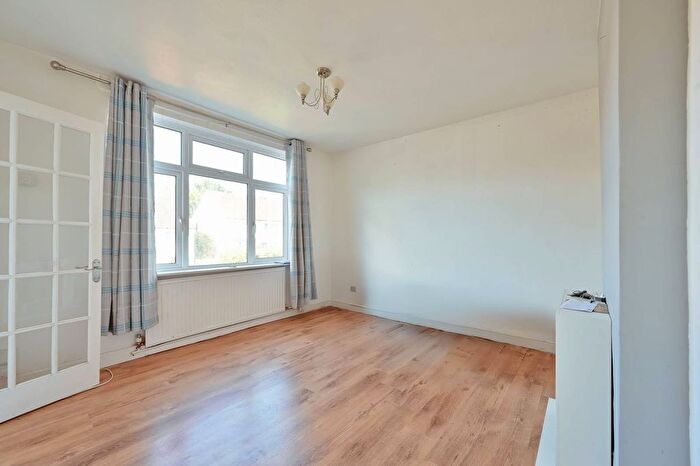 3 Bedroom Terraced House To Rent In South Oxhey, Bushey, South Oxhey, WD19
