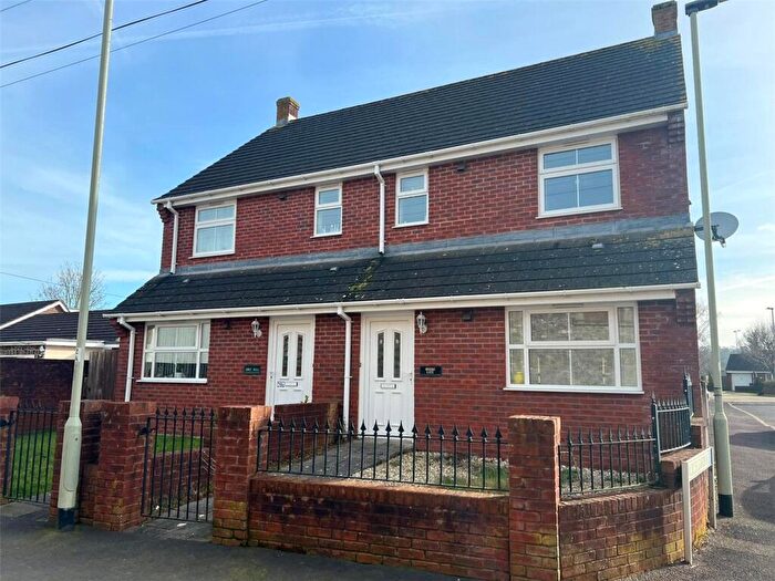 3 Bedroom Semi Detached House To Rent In Queens Gate, Brook Road, Cullompton, Devon, EX15