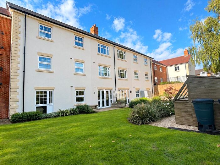 2 Bedroom Retirement Property For Sale In Orchard Lane, Alton, Hampshire, GU34