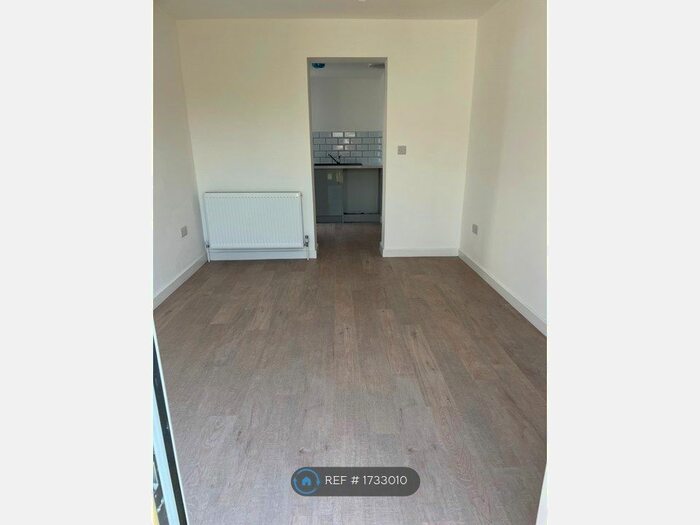 1 Bedroom Flat To Rent In Hampton Lane, Blackfield, Southampton, SO45
