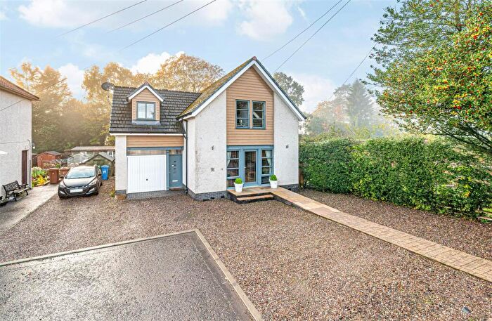 4 Bedroom Detached House For Sale In South Street West, Leslie, KY6