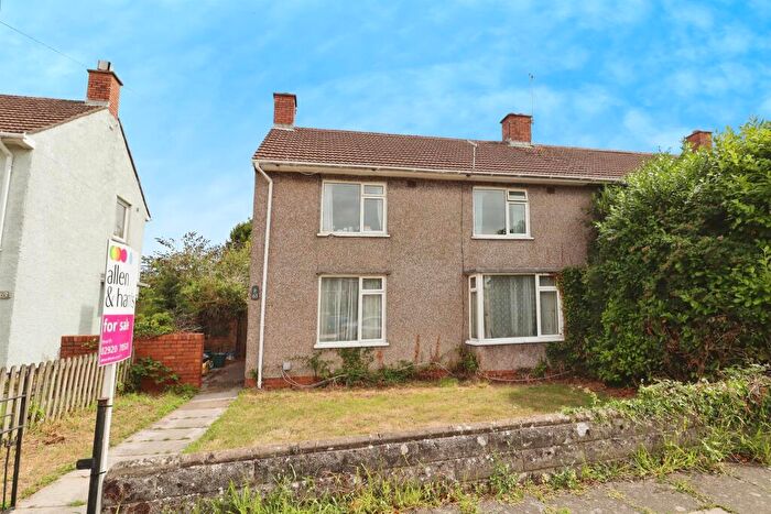 3 Bedroom Semi-Detached House For Sale In Laburnum Way, Penarth, CF64