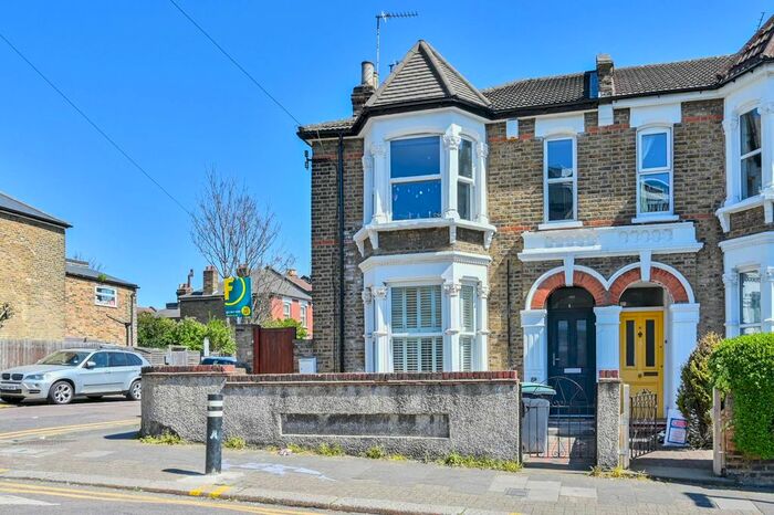 1 Bedroom Flat To Rent In Berners Road, Wood Green, London, N22