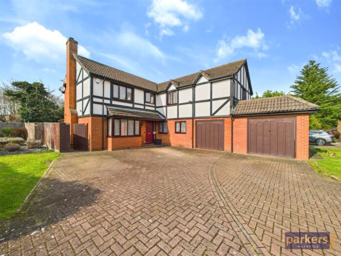 5 Bedroom Detached House For Sale In Windermere Close, Winnersh, Wokingham, Berkshire, RG41