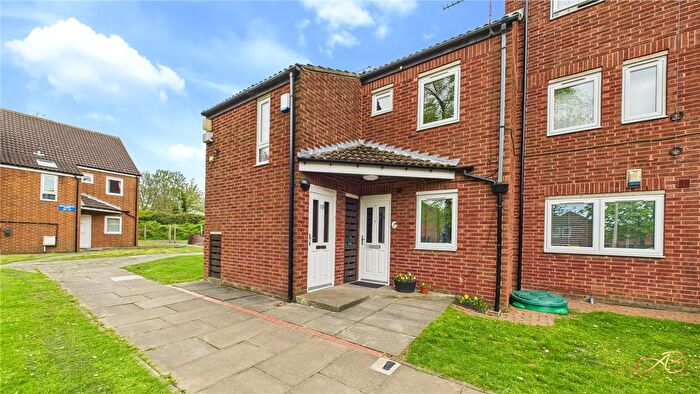 2 Bedroom Flat To Rent In Holy Rood Court, Middlesbrough, TS4