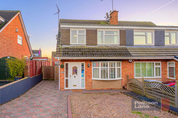 3 Bedroom House To Rent In Braemar Close, Kettering, NN15