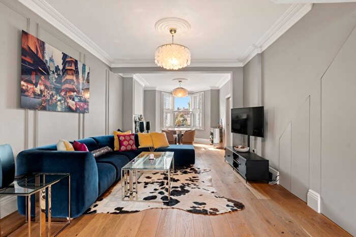 3 Bedroom Terraced House To Rent In Kenmont Gardens, Kensal Rise, NW10