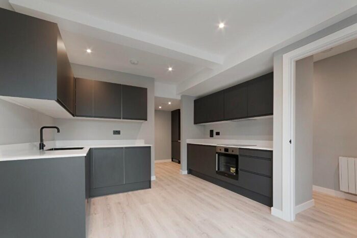 4 Bedroom House To Rent In New Chester Road, CH62