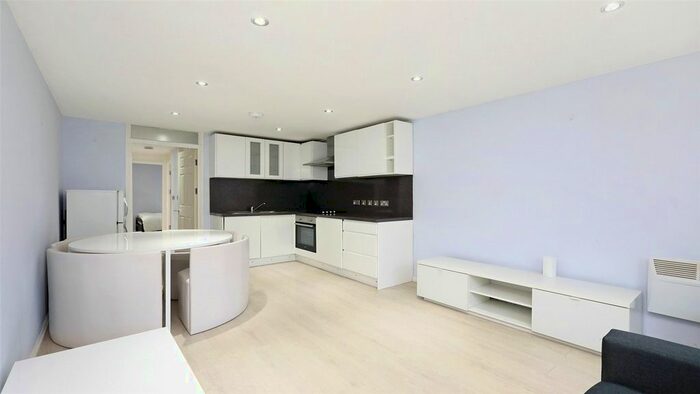 1 Bedroom Flat To Rent In Great Western Road, Westbourne Park, W11